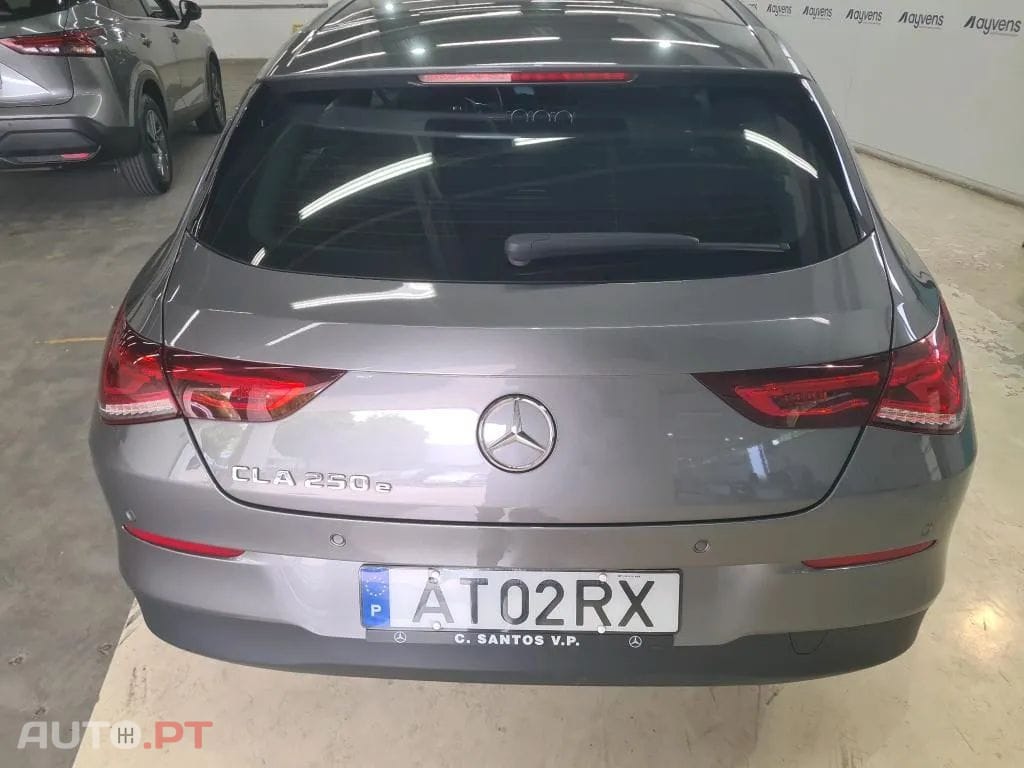 Mercedes-Benz CLA 250 e Shooting Brake Style Plus