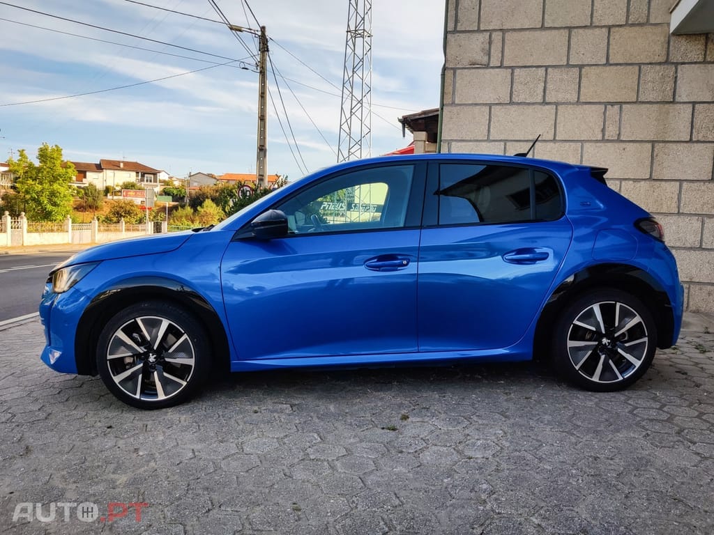 Peugeot E-208 50 kWh GT