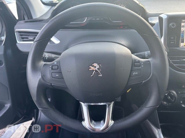 Peugeot 2008 1.6 BlueHDi Style