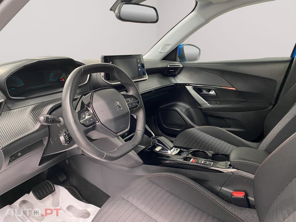 Peugeot E-2008 50 kWh Active Pack