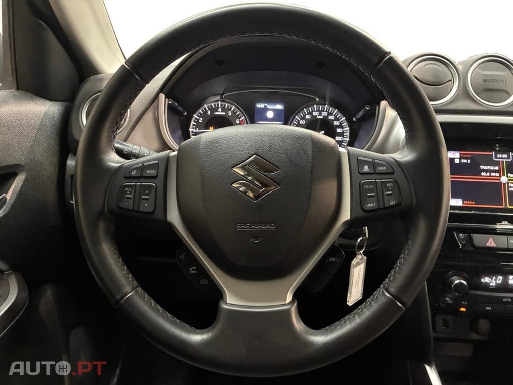 Suzuki Vitara 1.4 Boosterjet Hybrid Privilège