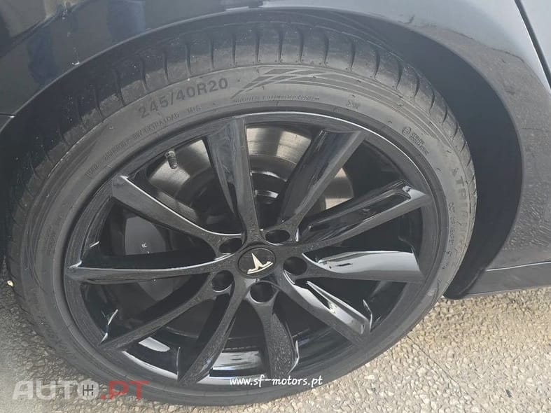 Tesla Model S 75D AWD