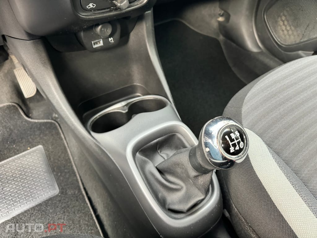 Toyota Aygo 1.0 X-Play Plus