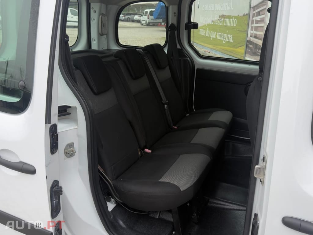 Renault Kangoo 5 LUGARES