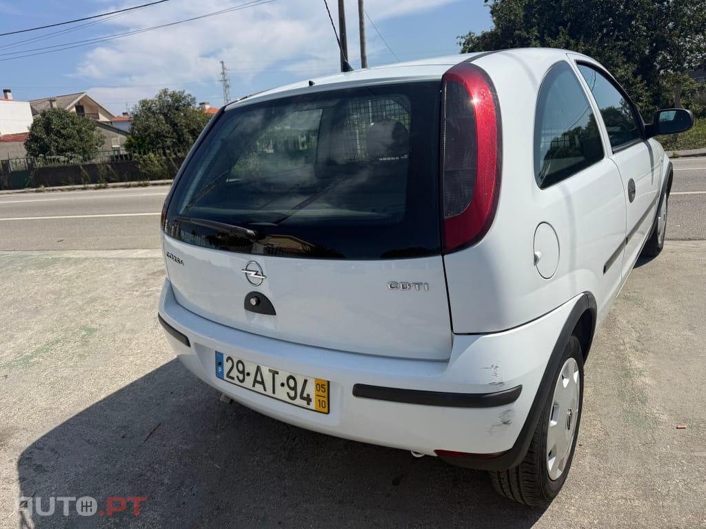 Opel Corsa 1.3 CDTi — fotografia 6