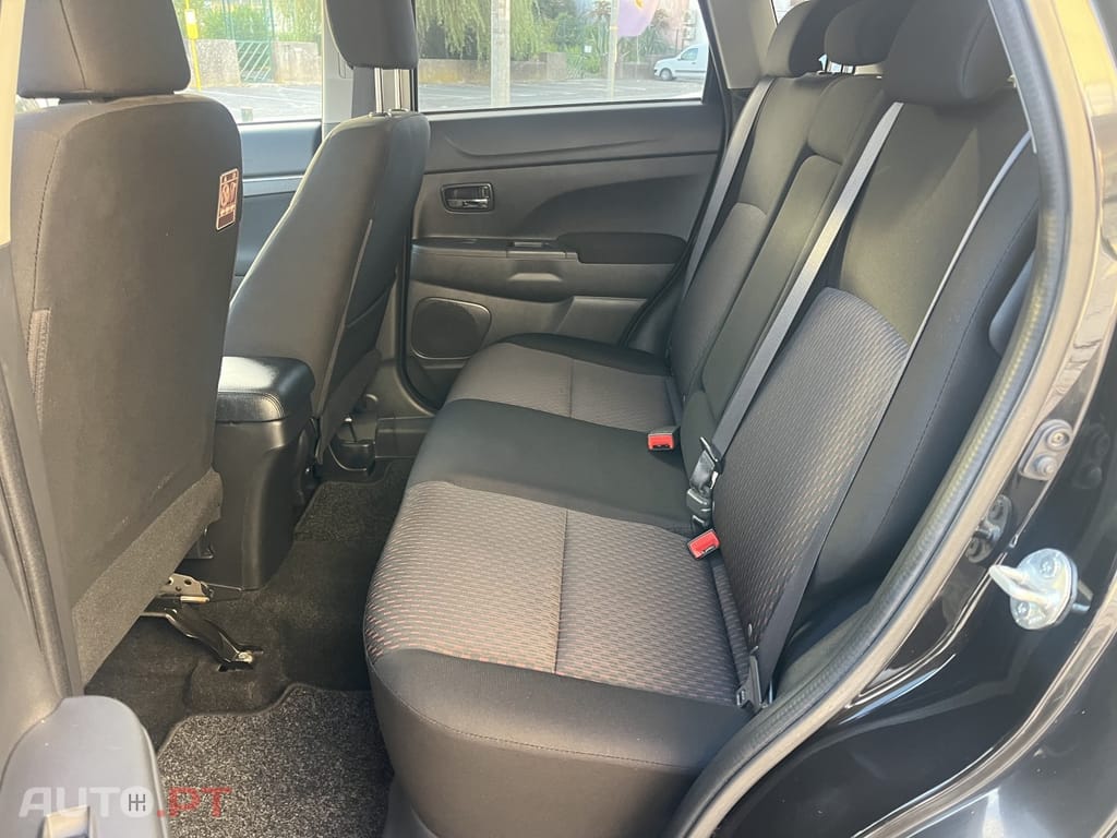 Mitsubishi ASX 1.6 DI-D Instyle Connect Edition