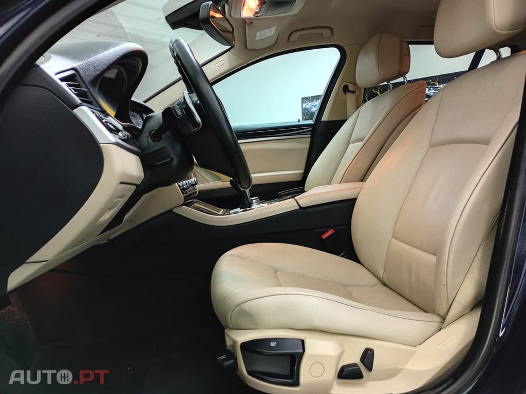 BMW 520 d xDrive Line Luxury Auto