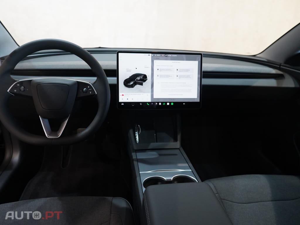 Tesla Model 3 Tração Traseira