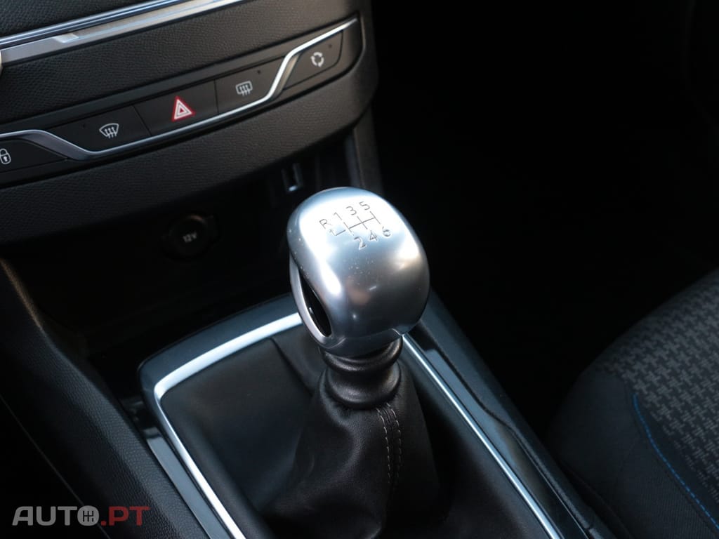 Peugeot 308 1.5 BlueHDi Style