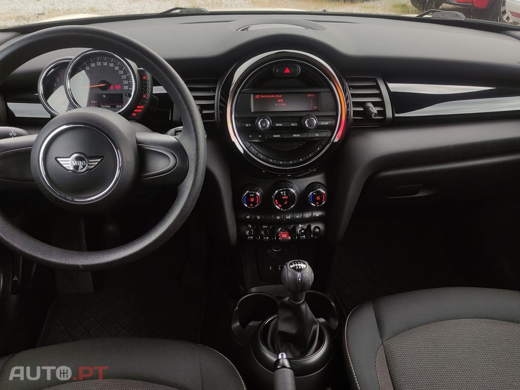 MINI Cooper One D Metropolitan