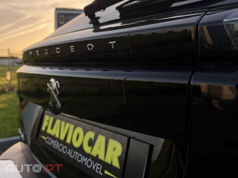 Peugeot 2008 1.2 PureTech Allure Pack EAT8