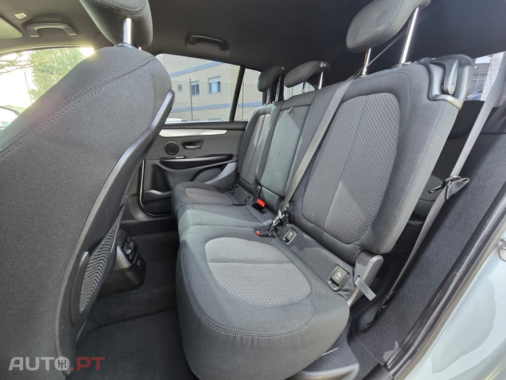 BMW 216 d Advantage Auto