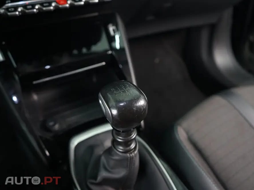 Peugeot 2008 1.2 PureTech Allure