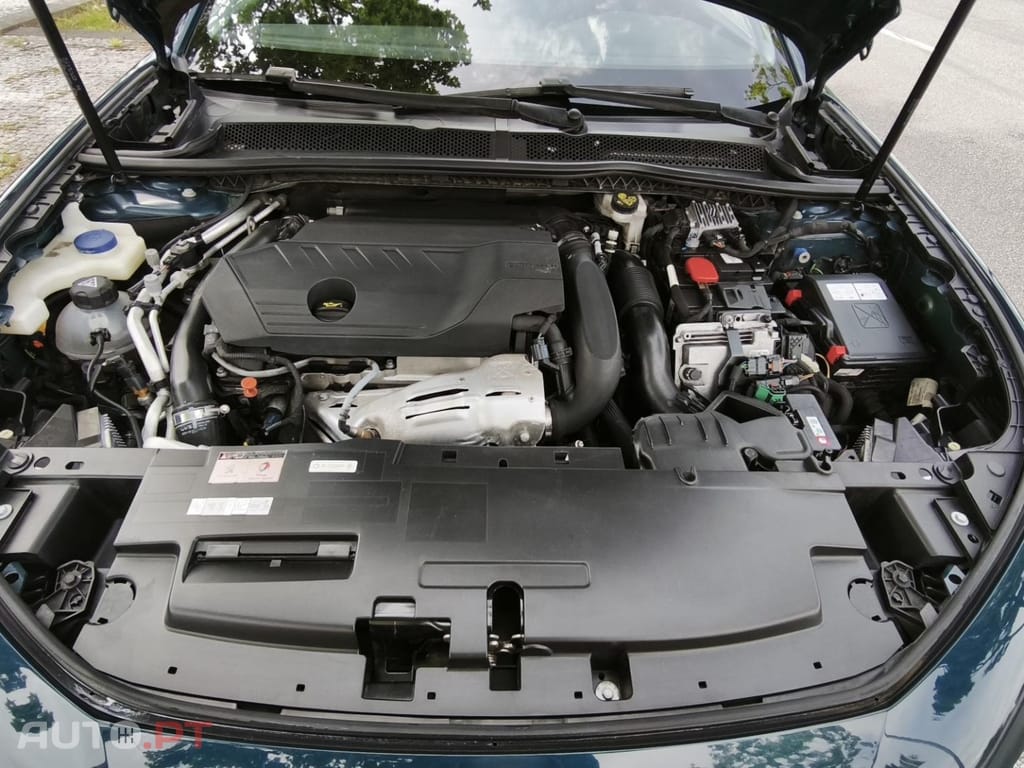 Peugeot 508 1.6 Hybrid Allure Pack e-EAT8