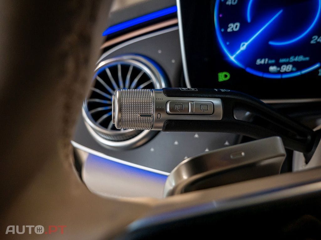 Mercedes-Benz EQS  450+