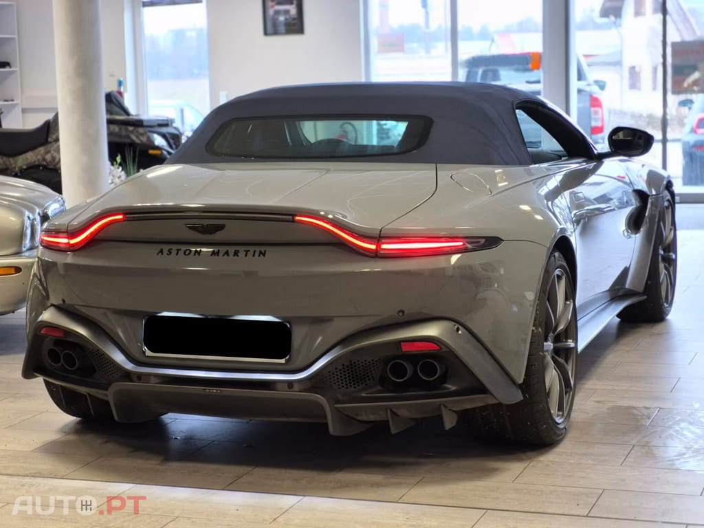 Aston Martin Vantage Roadster V8