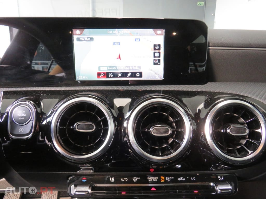 Mercedes-Benz CLA 180 d Shooting Brake Business Solutions