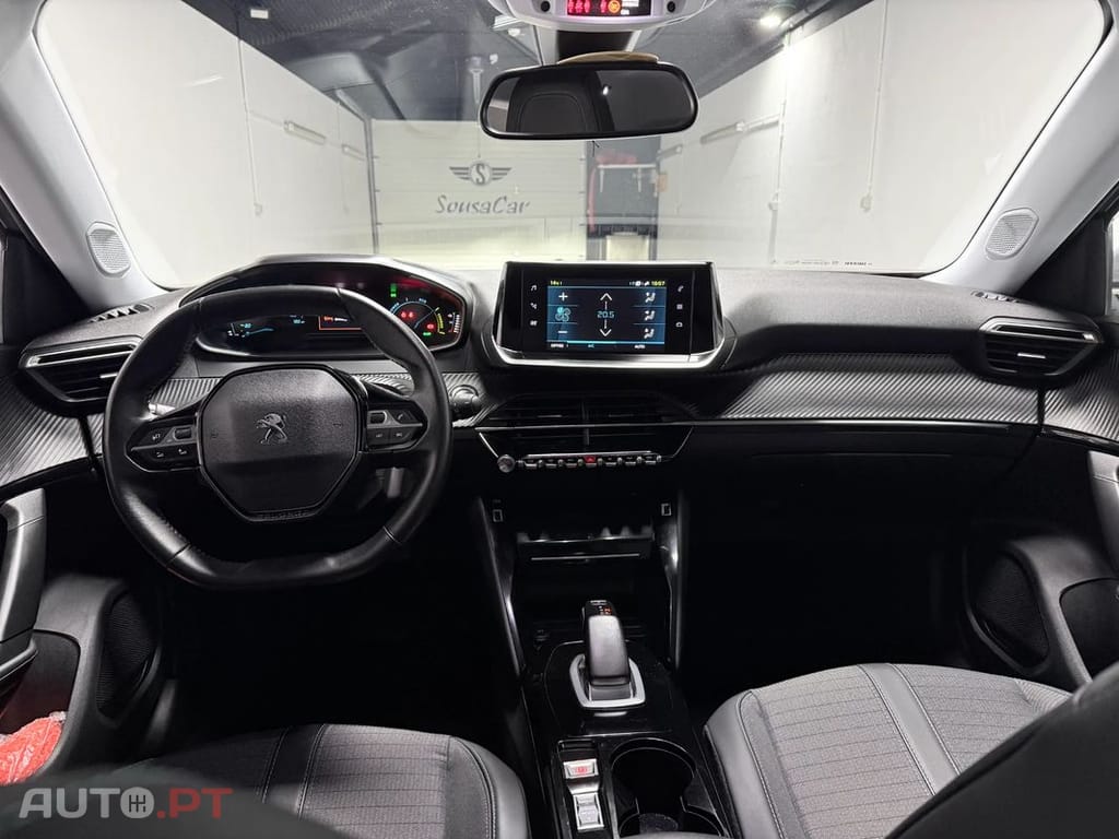 Peugeot E-2008 Allure