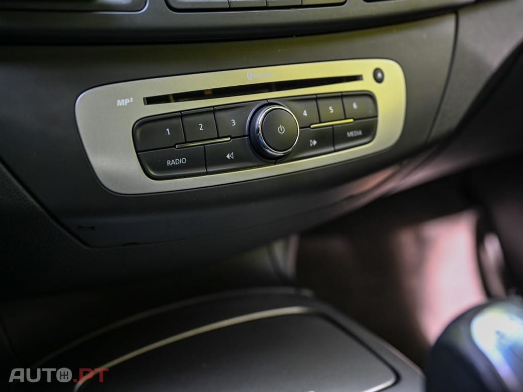Renault Laguna Break 2.0 dCi Dynamique S 120g