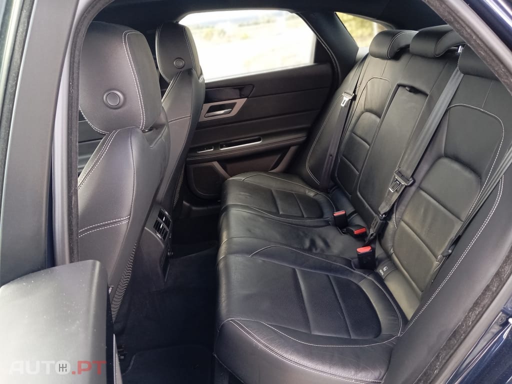 Jaguar XF 2.0 D R SPORT BVA 8 180CV COM EXTRAS