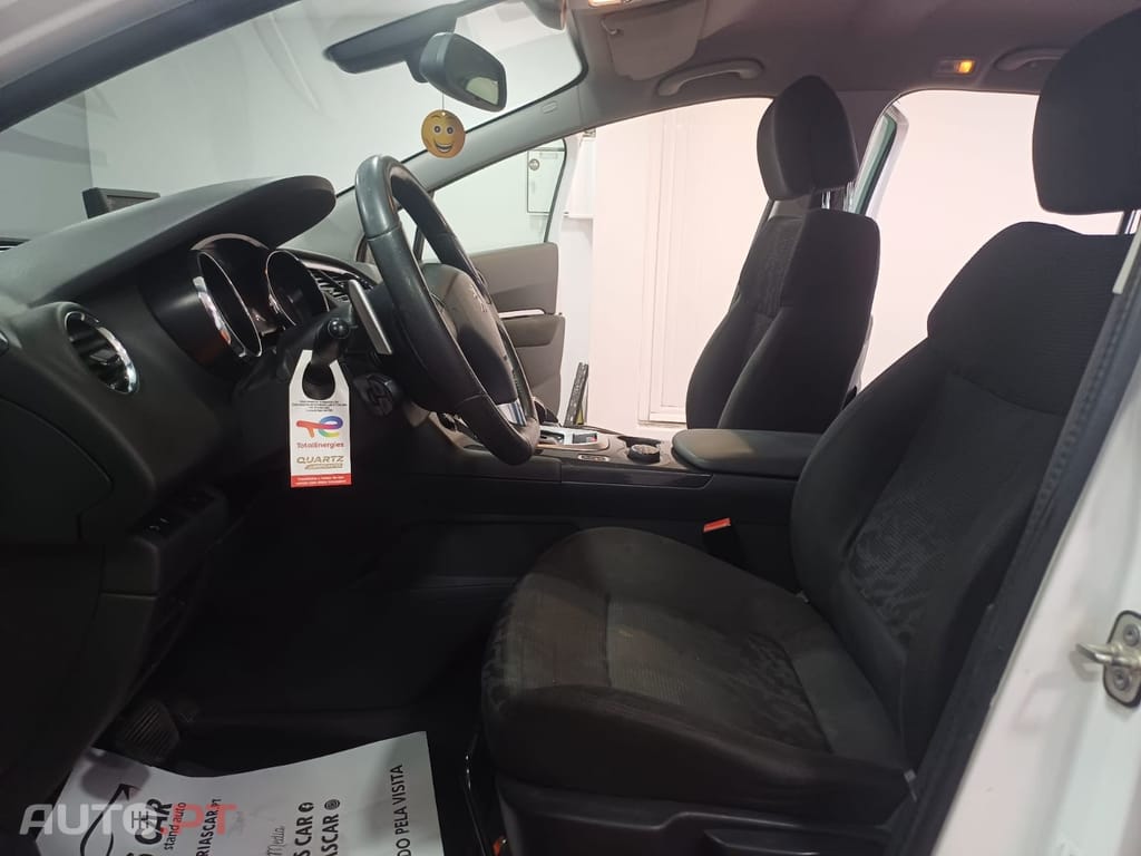 Peugeot 3008 2.0 HDi Hybrid4