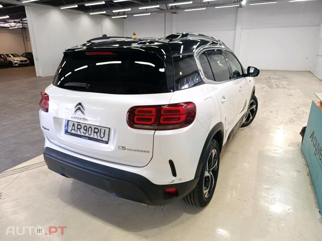 Citroen C5 Aircross 1.6 Hybrid Shine e-EAT8