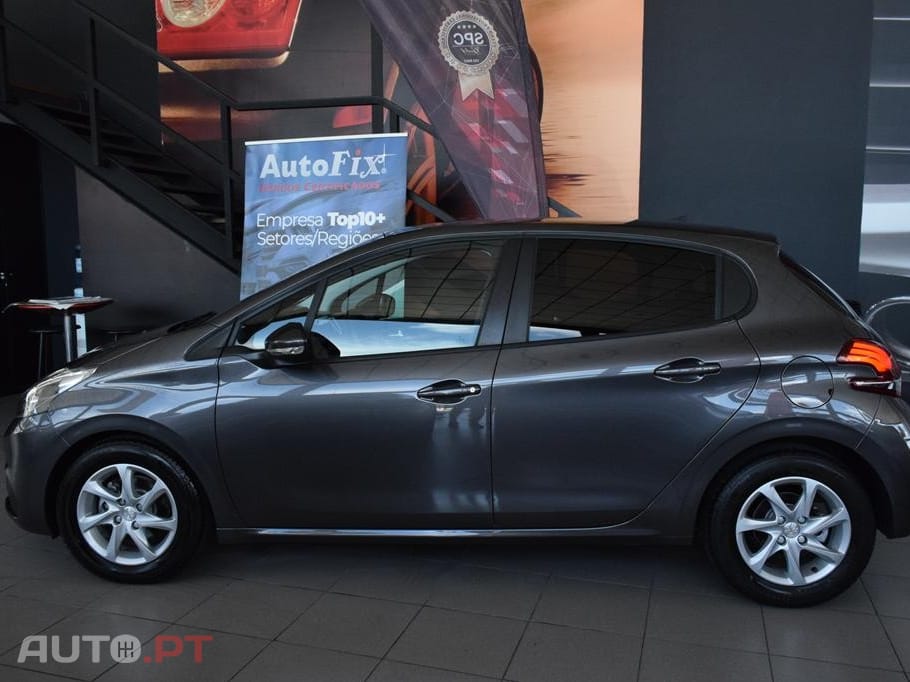 Peugeot 208 1.5 BlueHDi Signature