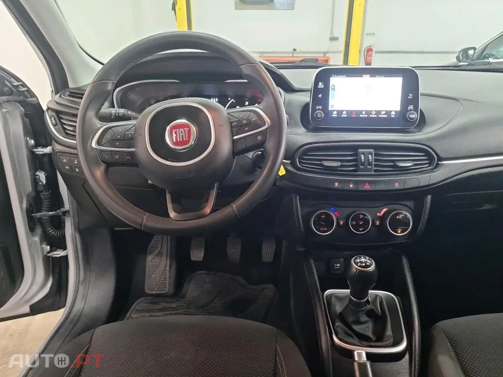 Fiat Tipo 1.3 M-Jet Lounge