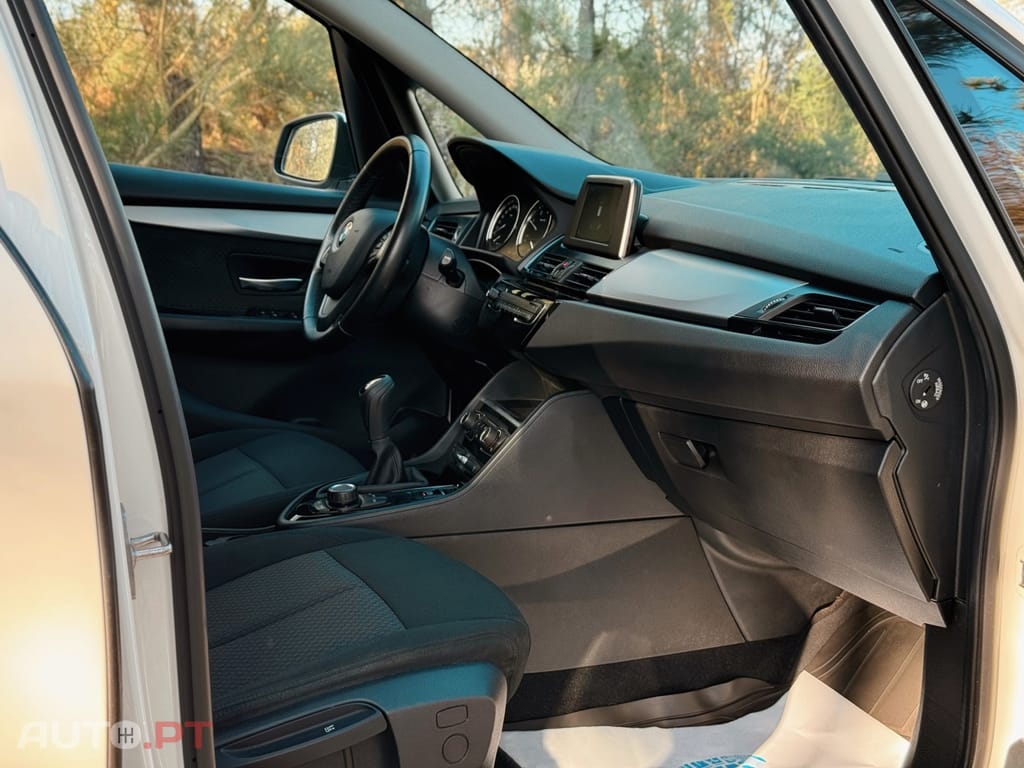 BMW 216 d 7L Advantage
