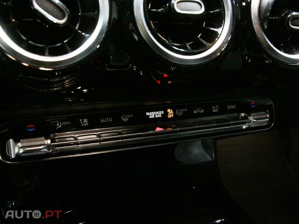 Mercedes-Benz CLA 180 d AMG Line