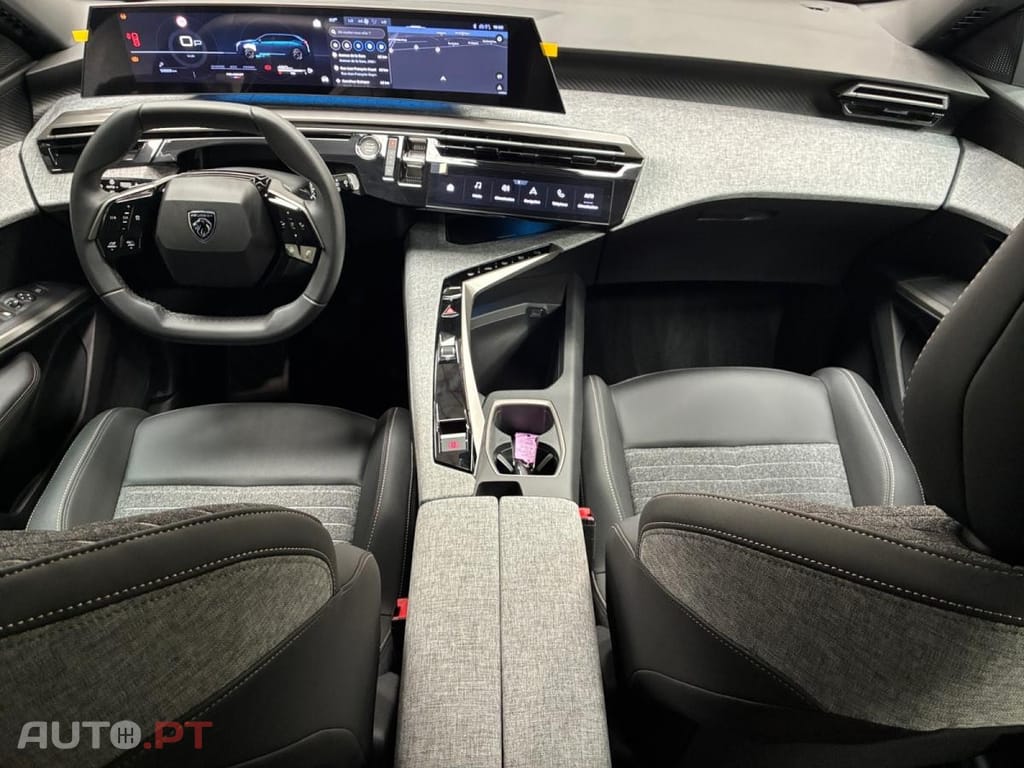 Peugeot 5008 1.2 Hybrid Allure e-DCS6