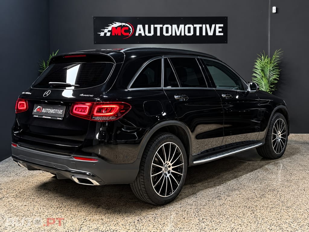 Mercedes-Benz GLC 300 de 4Matic 9G-TRONIC AMG Line — fotografia 6