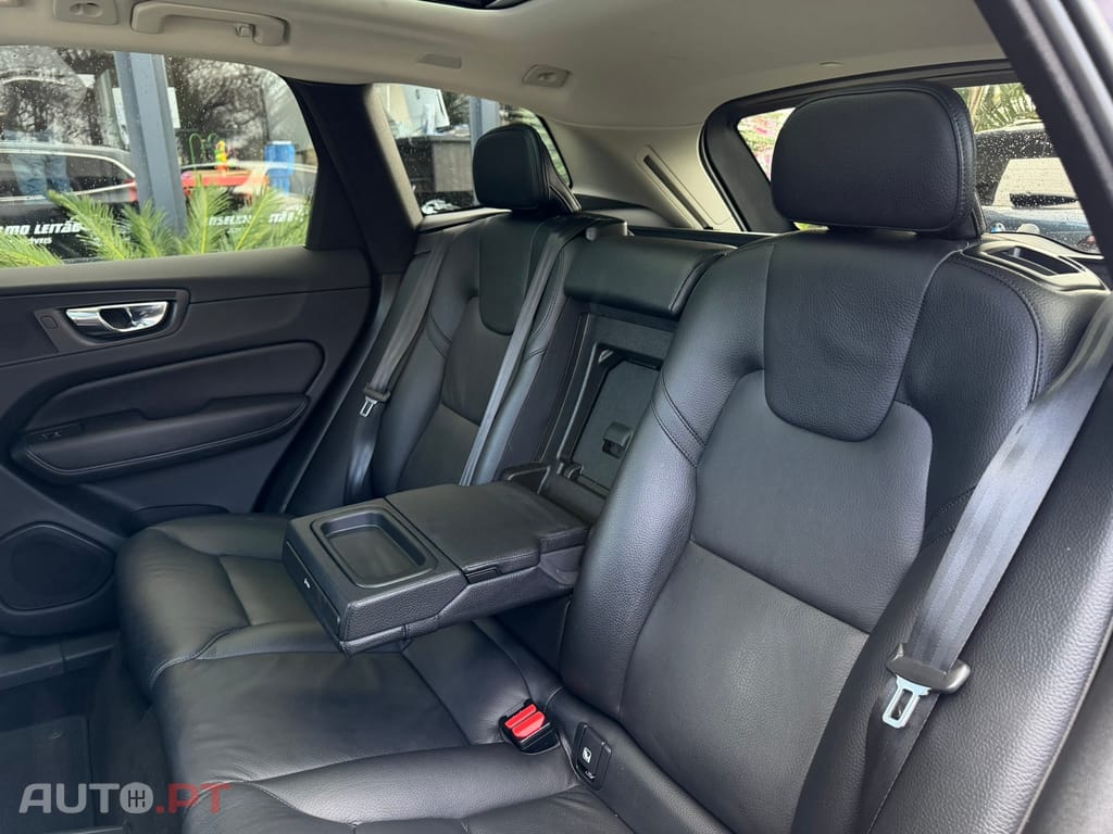 Volvo XC60 2.0 T6 PHEV Inscription Expression AWD