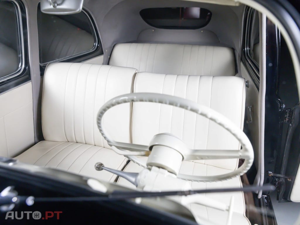 Peugeot 203 A