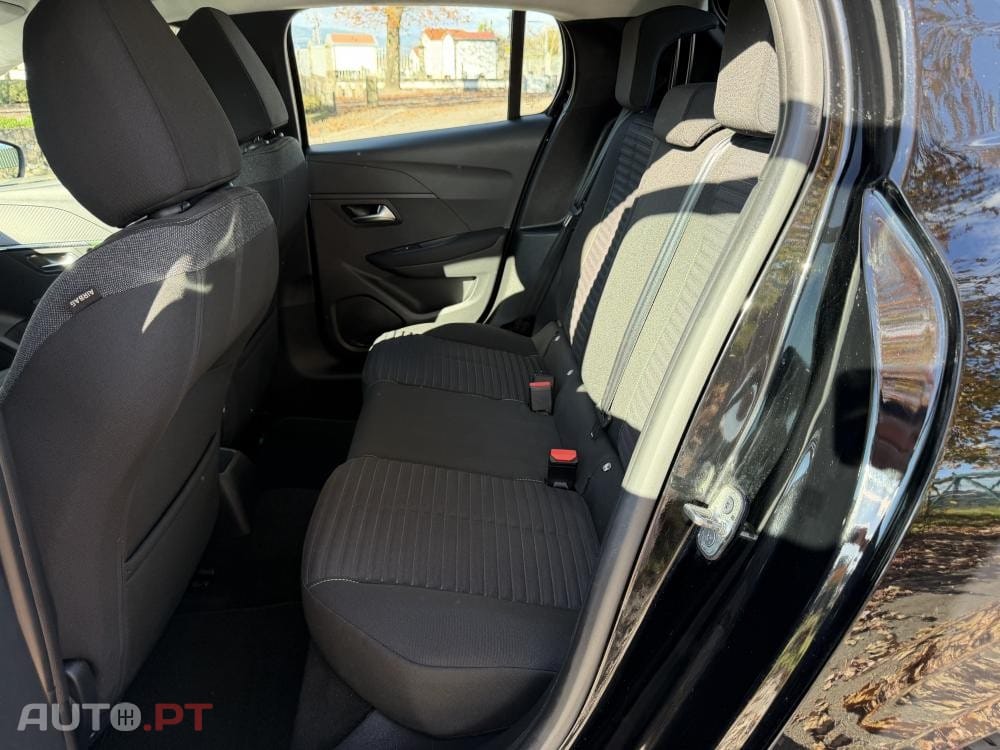 Peugeot 208 PureTech 75 Allure Pack