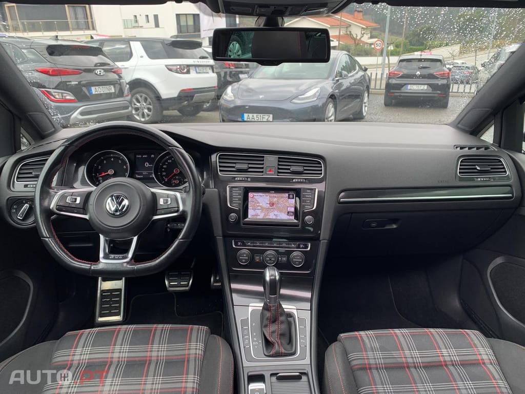Volkswagen Golf 2.0 TSi GTi DSG Performance