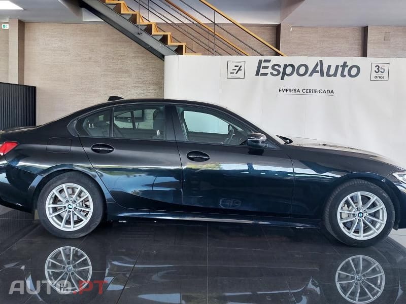 BMW 330 e Auto