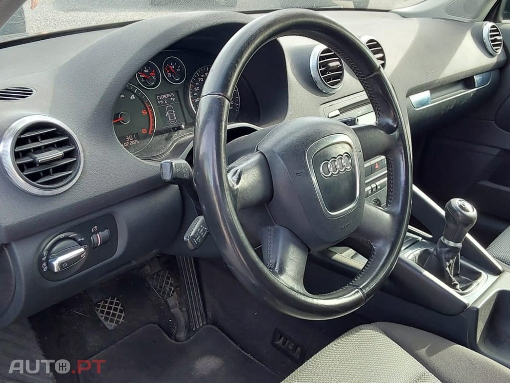 Audi A3 1.6 TDI S line Sport Pack