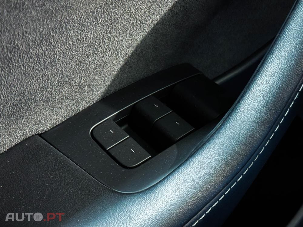 Tesla Model Y Long Range Dual Motor AWD