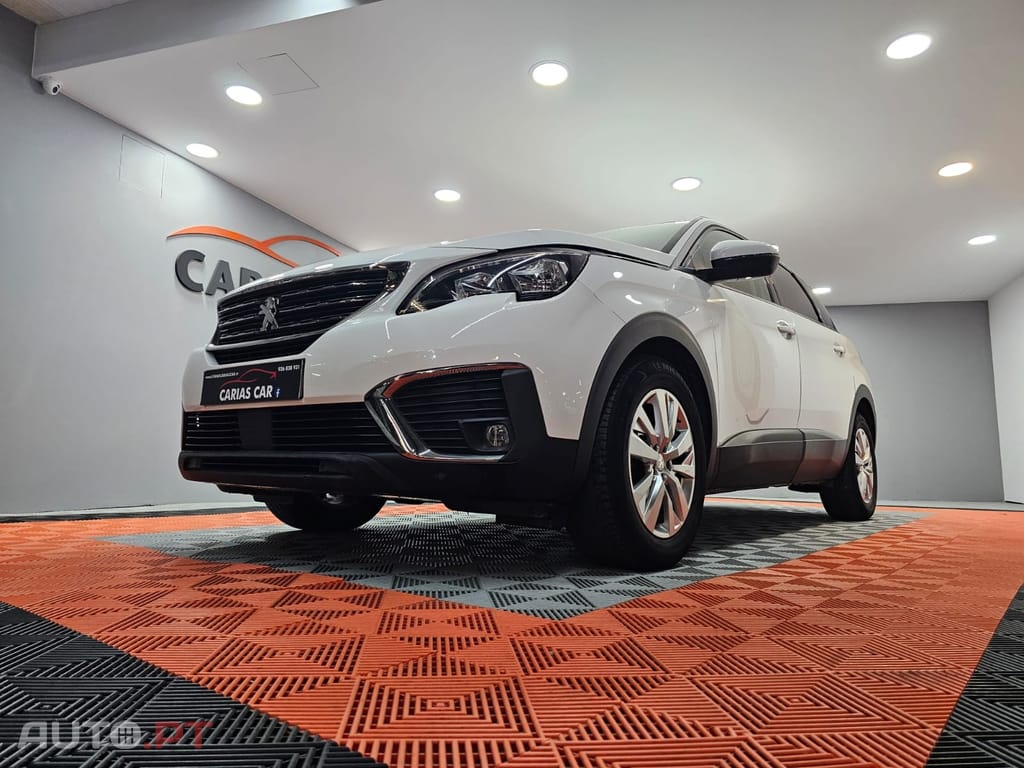 Peugeot 5008 1.2 PureTech Allure EAT8