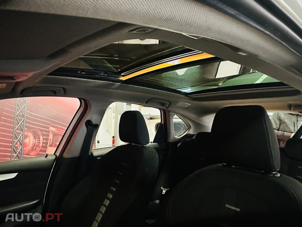 BMW 225 Line Sport