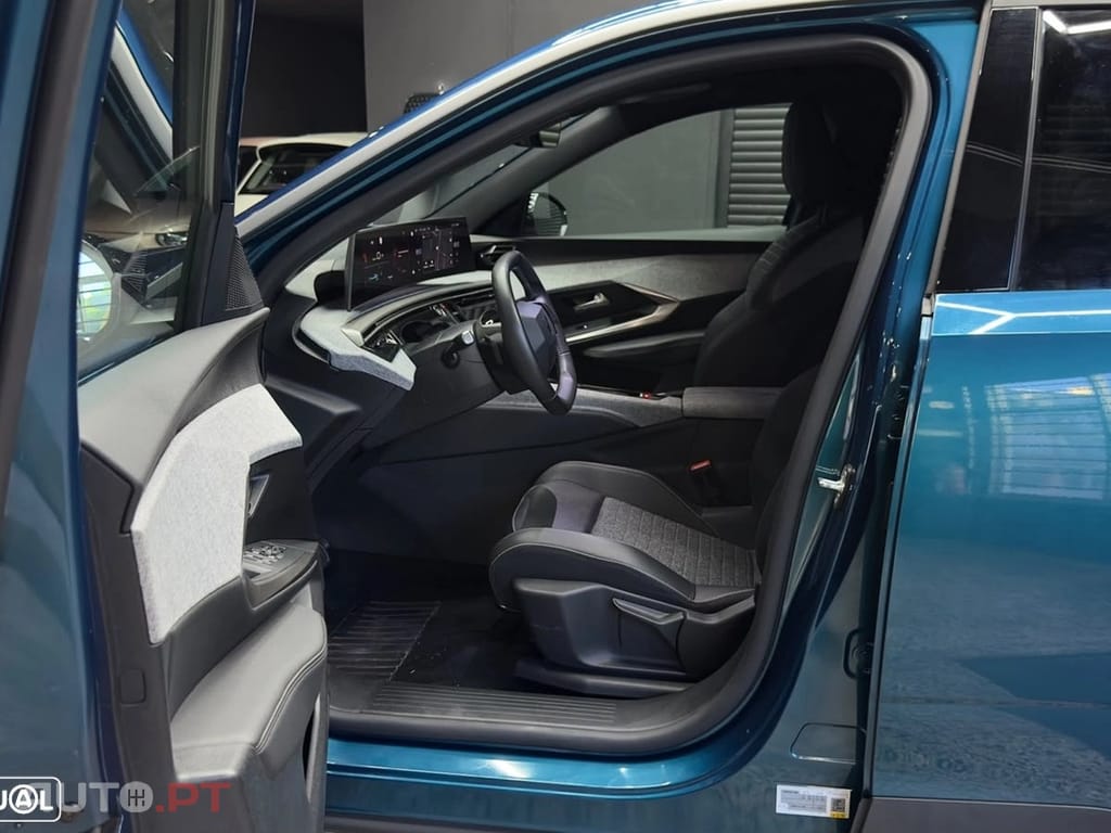 Peugeot E-3008 Allure