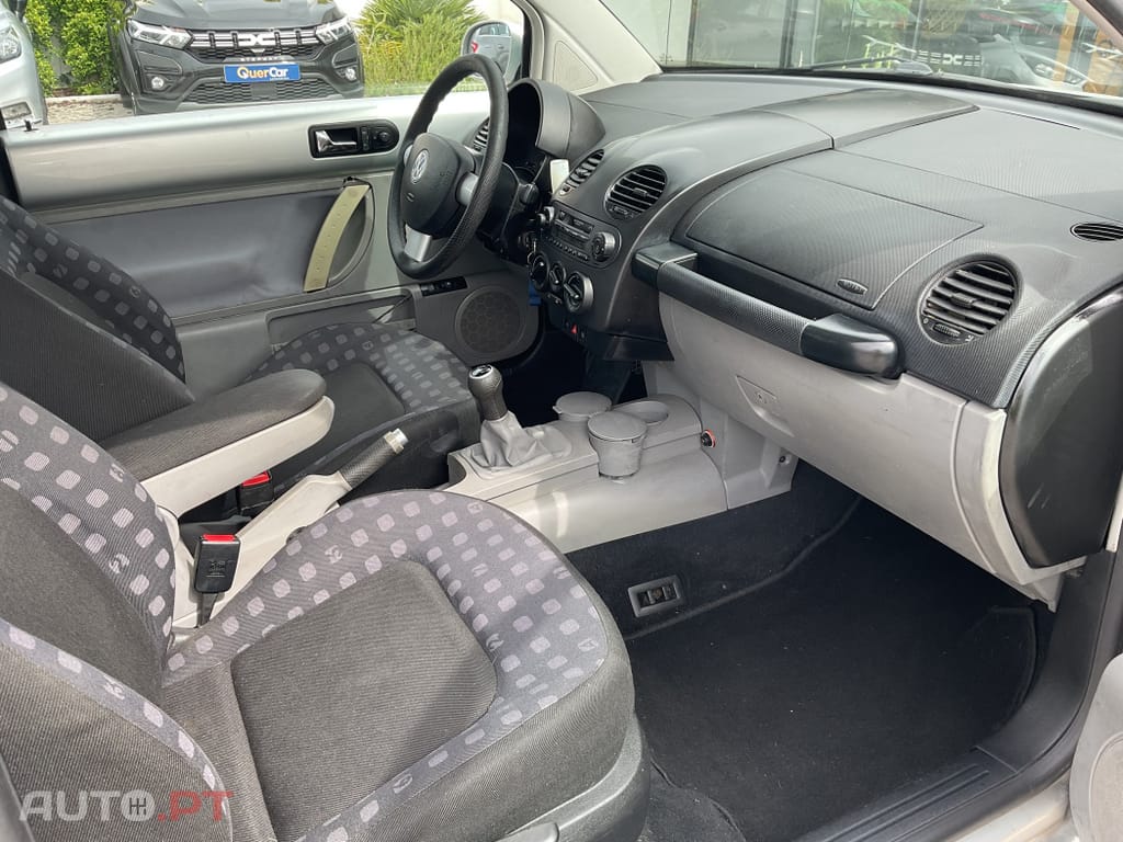 Volkswagen New Beetle 1.6