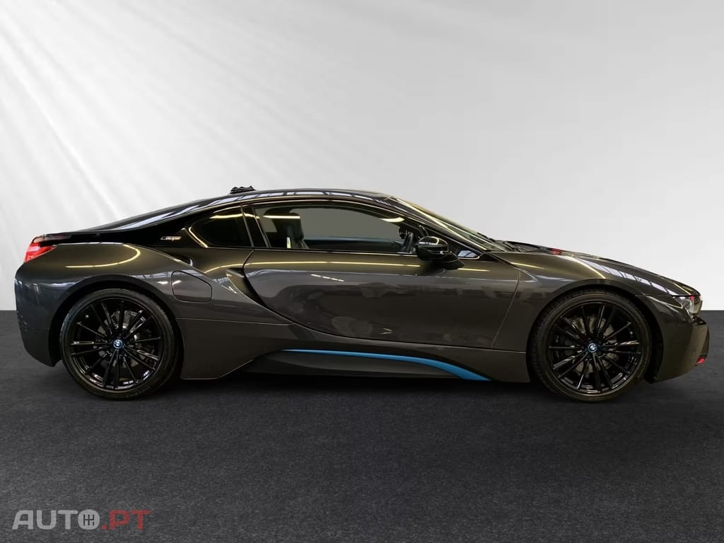 BMW i8 Coupe