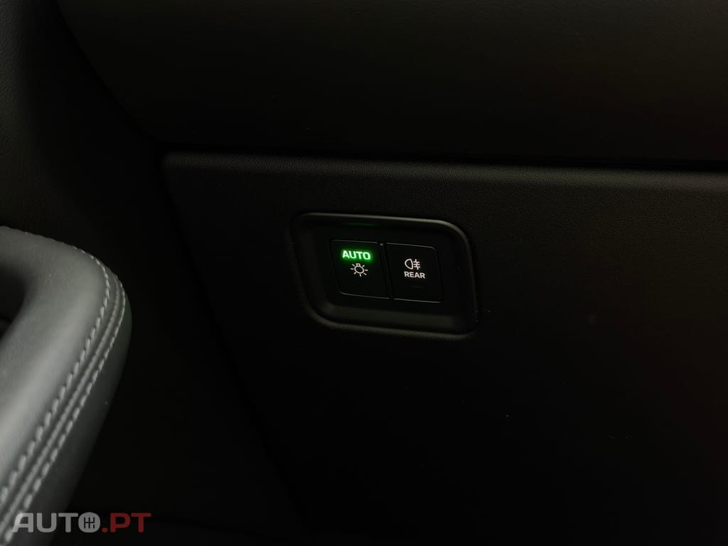 Porsche Macan Electric 4