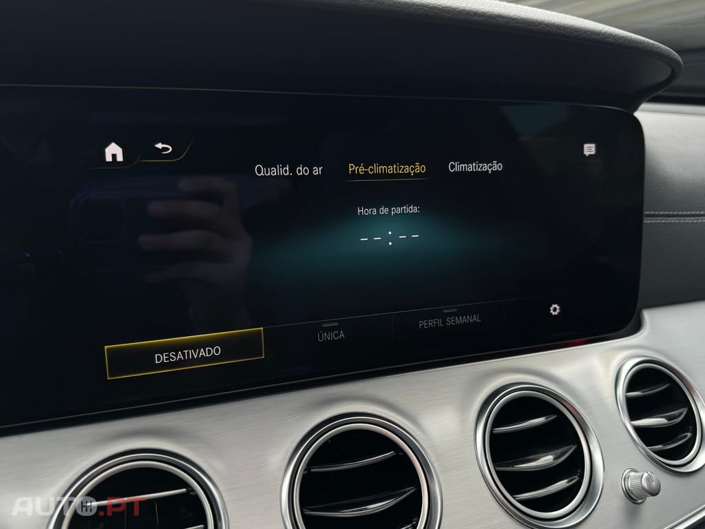 Mercedes-Benz E 300 e AMG Line