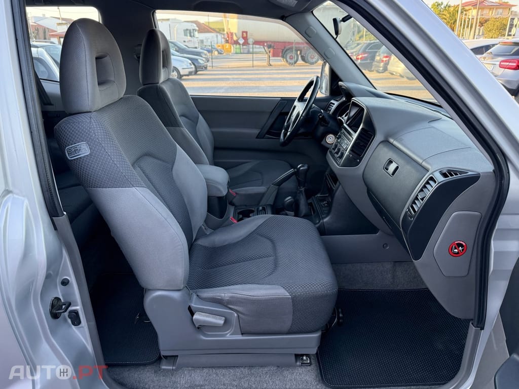 Mitsubishi Pajero 3.2 DI-D GLS