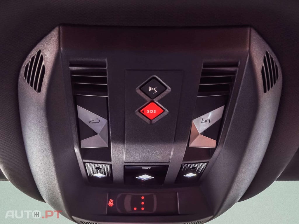 DS DS7 Crossback E-Tense 4x4 Opera EAT8