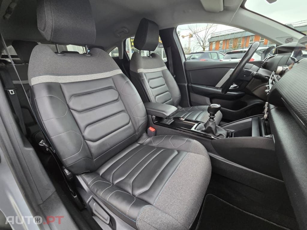 Citroen C4 1.2 PureTech Shine Pack EAT8