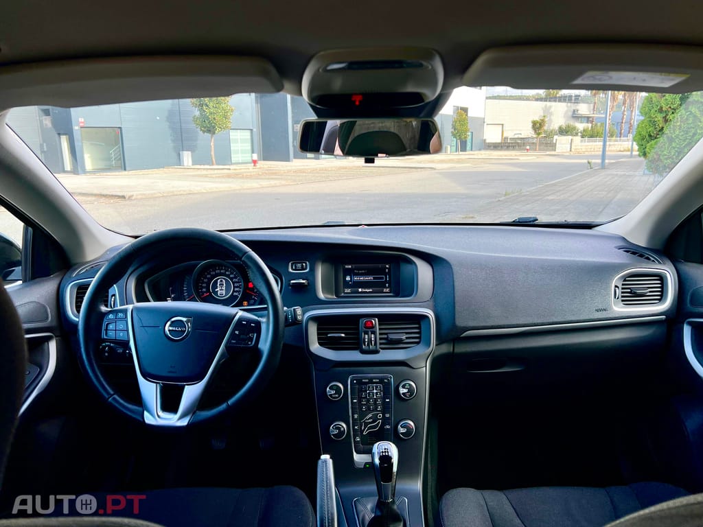 Volvo V40 120